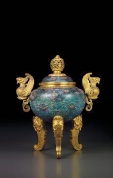 FACTSHEET CHINESE CERAMICS & WORKS OF ART James Christie Room (May 29) In Pursuit of Refinement A Legacy of the YC Chen Collection, 10:30am, Sale 3216 The Yiqingge Collection of Chinese Ceramics,