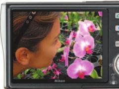 Built-in flash 3x Optical Zoom-Nikkor ED Glass Lens Fantastic Features We thought of everything! COOLPIX S7c 7.1 Megapixels for beautiful prints up to 16 x 20 inches.