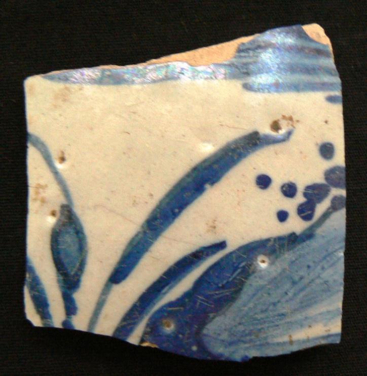16 (No 7-32`) 2304 Bowl 1 86 One thick tin-glazed earthenware shard from a bowl decorated with cobalt blue