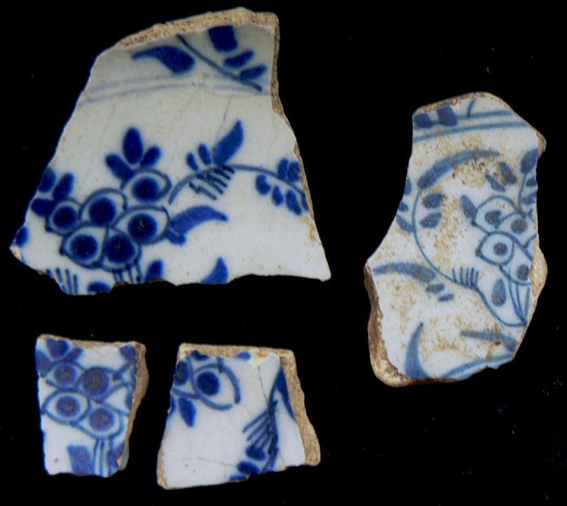 7 (No 7-12) Also conjoining shards from (1162) 1139 Plates 4 67 Four tin-glazed earthenware shards of which three may be from the same plate.