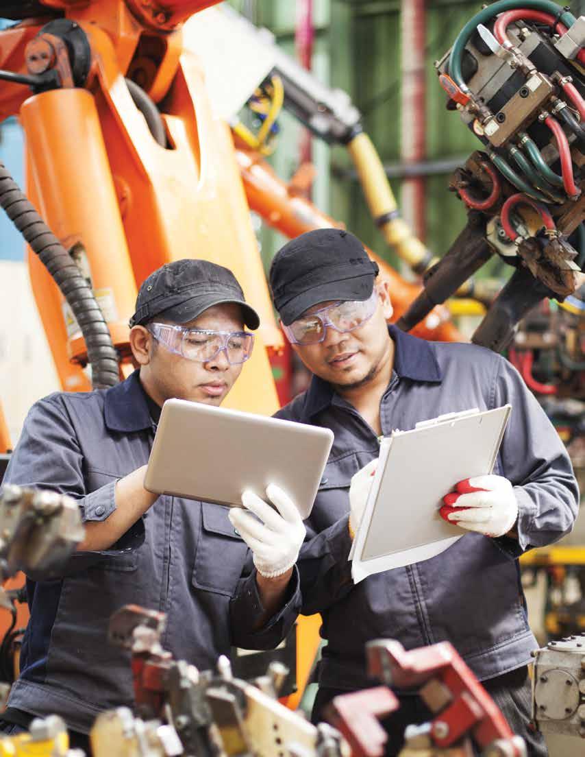 BOTH TECHNOLOGY AND MANUFACTURING PROFESSIONALS NEED A PLATFORM TO CONNECT AND UNDERSTAND EACH OTHER Both national manufacturing and technology executives agree on the top barriers to the