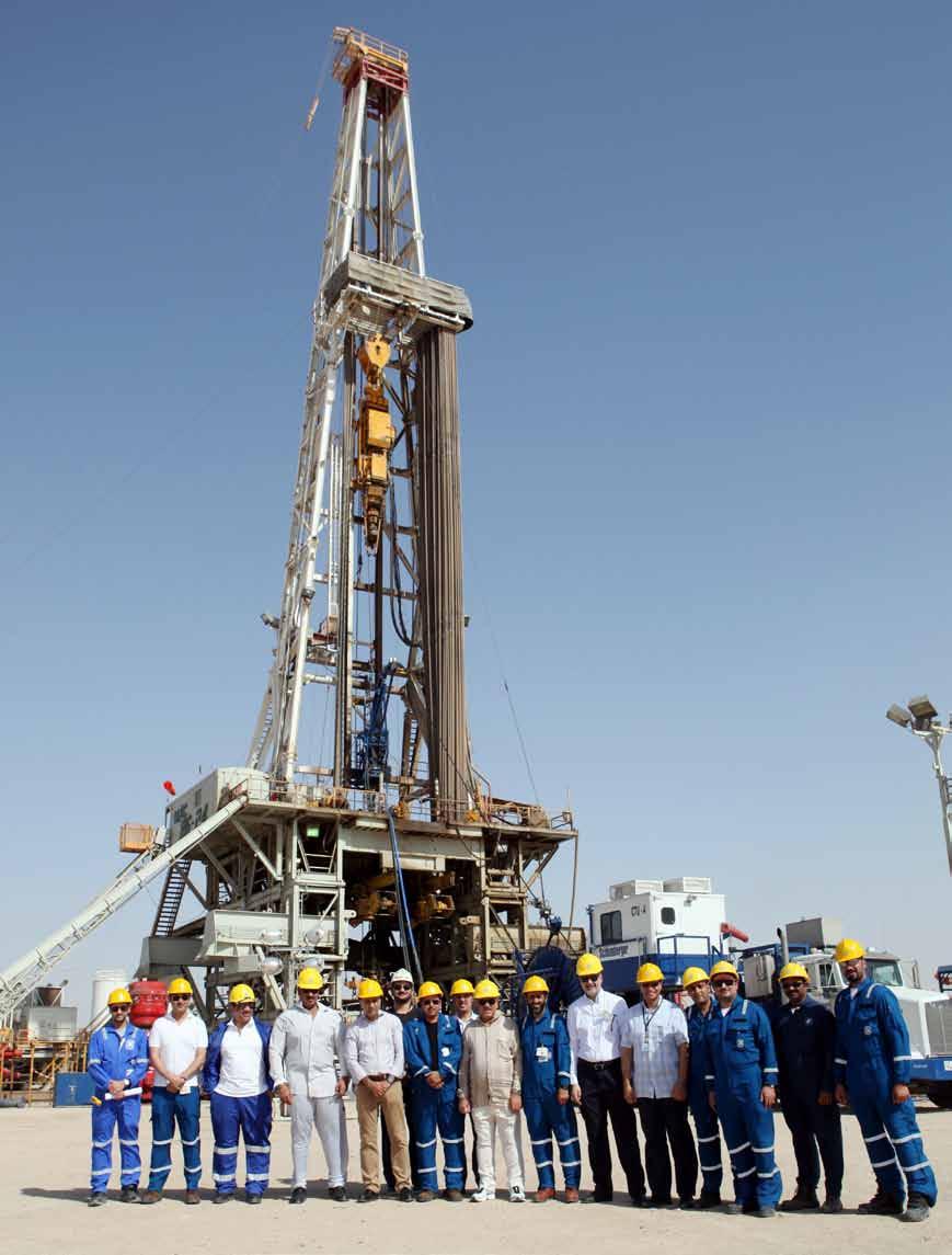 Internal Event Minister of Oil Visits NK Kuwait s Deputy Prime Minister and Minister of Oil Mustafa Al-Shamali recently conducted a familiarization tour of the North Kuwait Operations Zone.