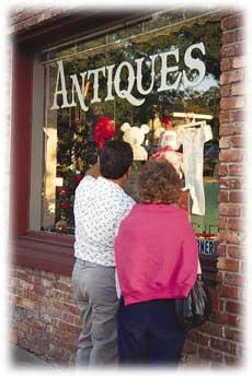 Antique Stores Antiques & Artifacts - 513 Broadway St Larned, KS 67550 Phone: (620) 285-6561 Aunt Agda's Attic - 132 1/2 N Main Lindsborg, KS 67456 Phone: (785) 227-2966 Bearly Makin' It Antiques -