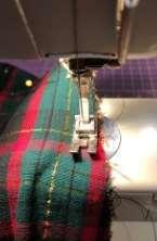 At the sewing machine, stitch around the 2 pieces except in the turning area. Backstitch. 4.