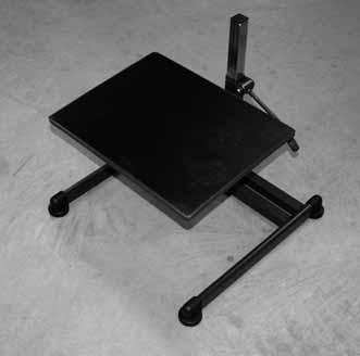 MANUAL WORKPLACE SYSTEMS FOOT RESTS FOOT RESTS Foot rests help especially small persons find an ergonomic seating position on not adjustable in height tables.