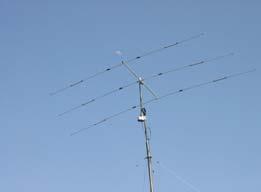 Antennas Antennas T9A03 A simple dipole mounted