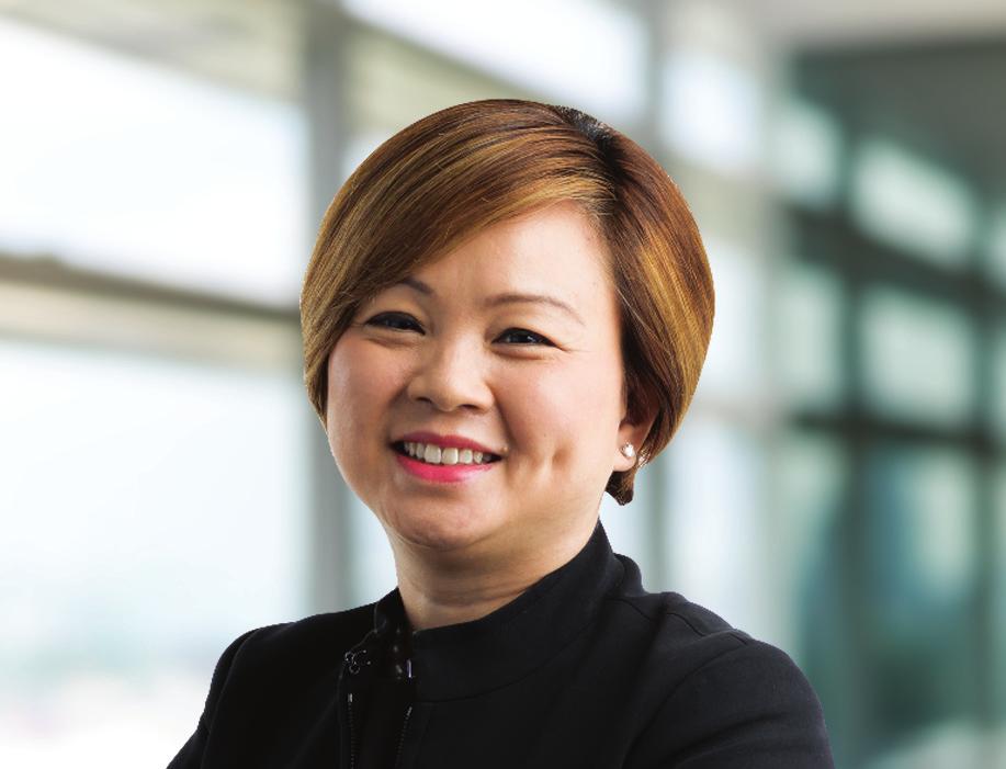 Prior to joining Mapletree in 2007, Ms Ng was with Temasek Holdings for fi ve years, managing private equity fund investments.
