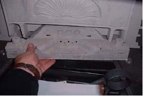 SERVICE PROCEDURES Defiant Non-Catalytic Model 1610 Woodstove **Wear gloves, a dust mask and protective eyewear when servicing a stove.