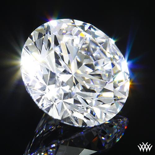 (2) Sparkle of diamonds An phenomenon that can be accounted for by the total internal reflection is the sparkle of diamond.