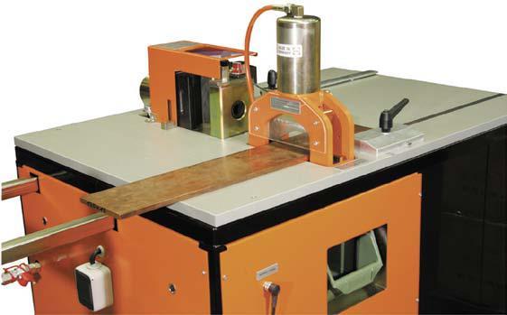 busbars. Pressing heads (e.g. pressing head 10-300 mm 2 03360) and the hydraulic cylinder 02012 for punching holes can be connected to the 2 additional hydraulic hoses at the side.