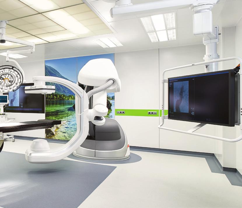 A dedicated Hybrid OR solution Getinge Flat Screen Holders accommodate larger and heavier flat screens up to 32 inches, with full HD or 4K visualization, without disrupting your surgical light