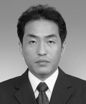Dong Min Kang received the MS degree in electronics engineering from Kwangwoon University, Seoul, Korea.