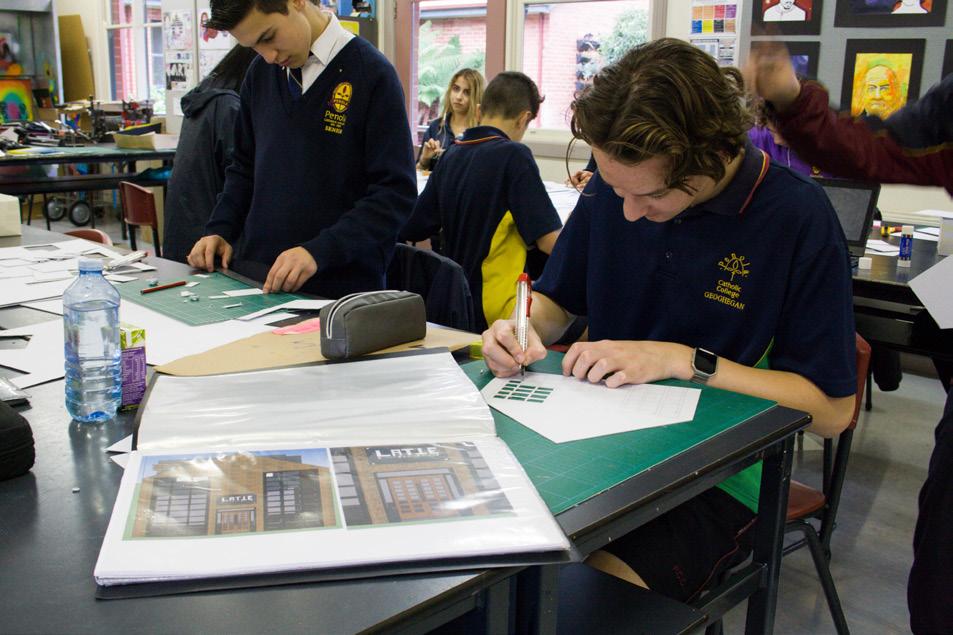 There are no prerequisites for any Year 10 unit or any VCE unit in this learning area.