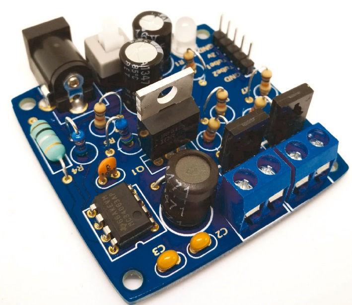 4.4 Q3, Q4 (MJE340) LED Screw terminals Switch 5 Way header DC Socket Take