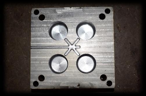 & Ejector bottom Plate: 150x100x15 mm Bottom plate: 150x150x20 mm Spacer:
