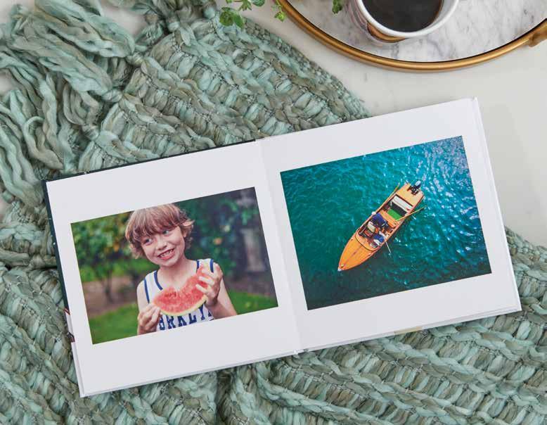 MINI PHOTO BOOK Customize the cover with a photo or template