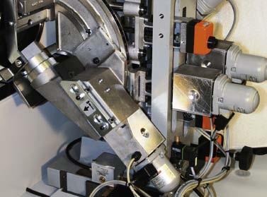 Multi-function Cutter Unit with 6 NC Servo-Axes UNITS For flush, radius and bezel cuts