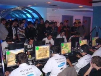 That same year, for the first time, the best e-sport players played friendly matches throughout the country, for