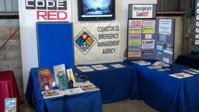 2013 COSHOCTON COUNTY FAIR DISPLAY AA8BN set up a table at the Coshocton County Fair this year to give folks an