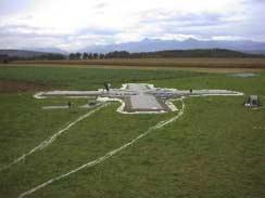 landing-approach situation. The test site was located on the extended centerline of the runwayoftarbes airport.