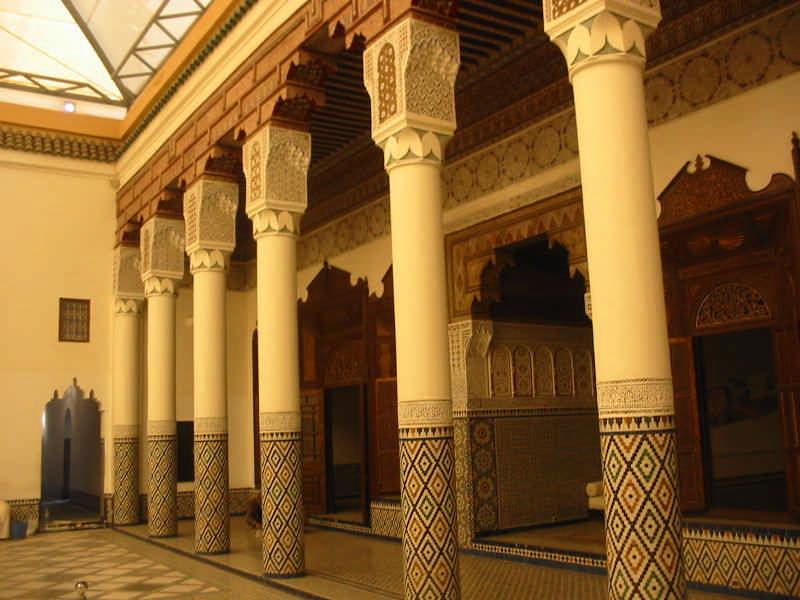 The museum is housed in the Dar Menebhi Palace, built at the end of the 19th century by legendary Mehdi Menebhi.