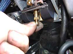 driver is used to remove the jets. Exhaust GAK jets Mix screws Shims Adj.