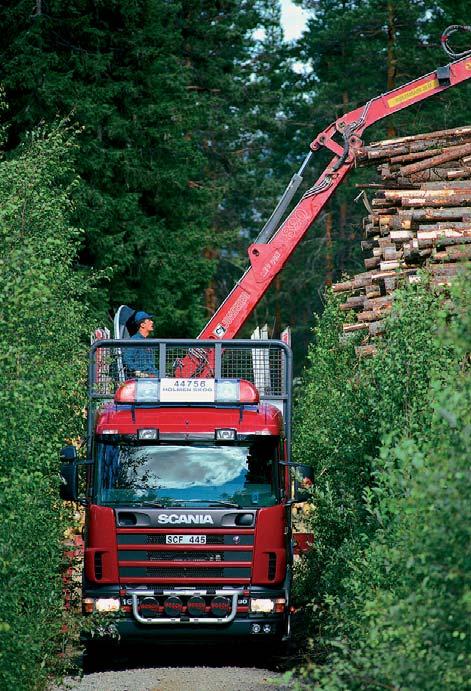 All of the timber used at Workington is FSC certified. Wood Preparation The method of preparing wood for pulping is similar at both Iggesund Paperboard mills.