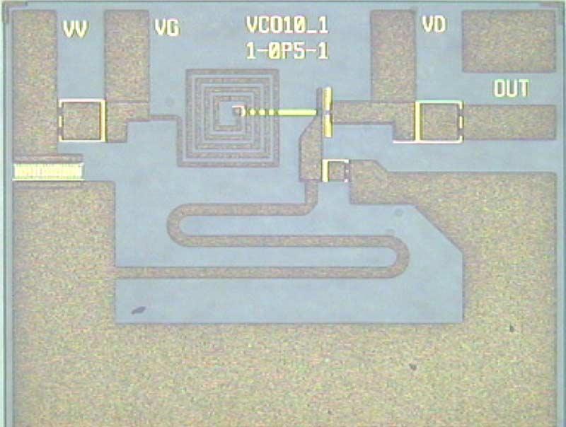 26 IEEE TRANSACTIONS ON MICROWAVE THEORY AND TECHNIQUES, VOL. 55, NO. 1, JANUARY 2007 Fig. 7. Microphotograph of the X-band VCO chip. Its size is 1.221.05 mm. Fig. 8.