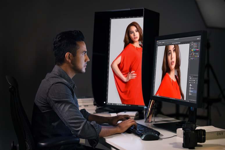 glare by using the in-box shading hood which can be used in both portrait