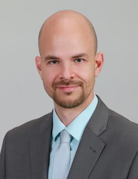 Zoltán Póser CEO poser.zoltan@edc.