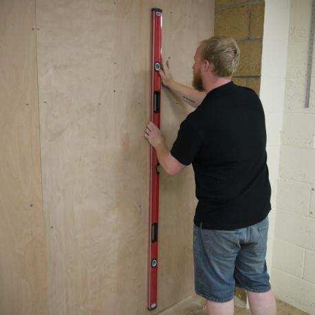 Define the cubicle centre pitch to fit the wall channels.