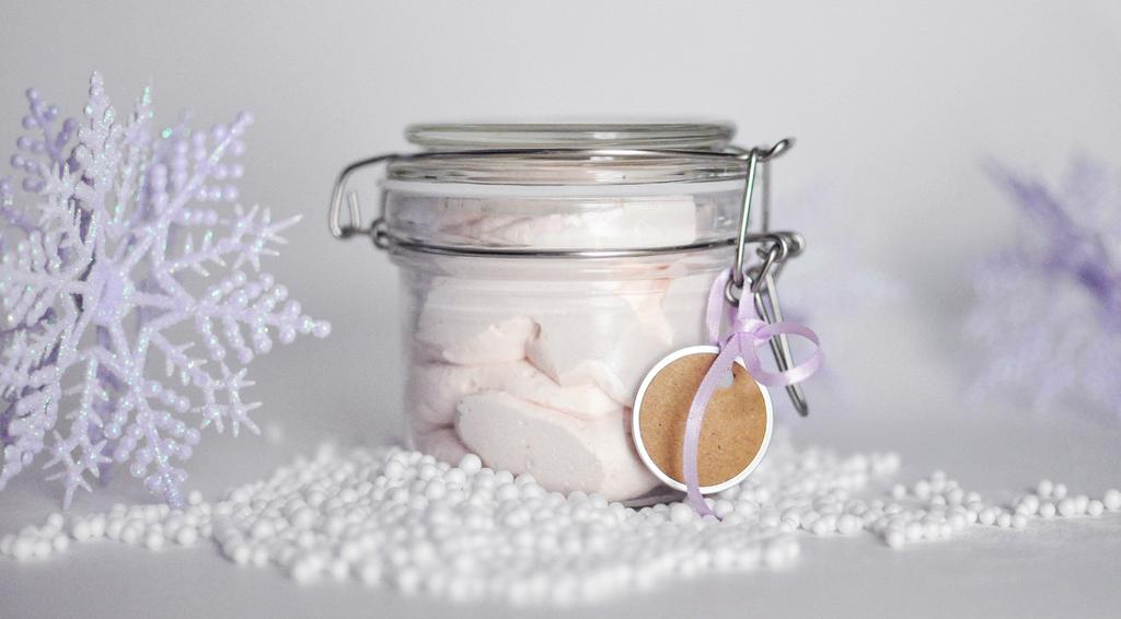 lavender body mousse Give something a little indulgent this season: a luxuriously whipped body butter - so fluffy that it s like a mousse.
