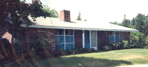 I lived on in the mid 1990 s!), Later they commissioned a Techbuilt pre-fab house in Medfield in 1959 naming the modern-style home as Hobby Hill.