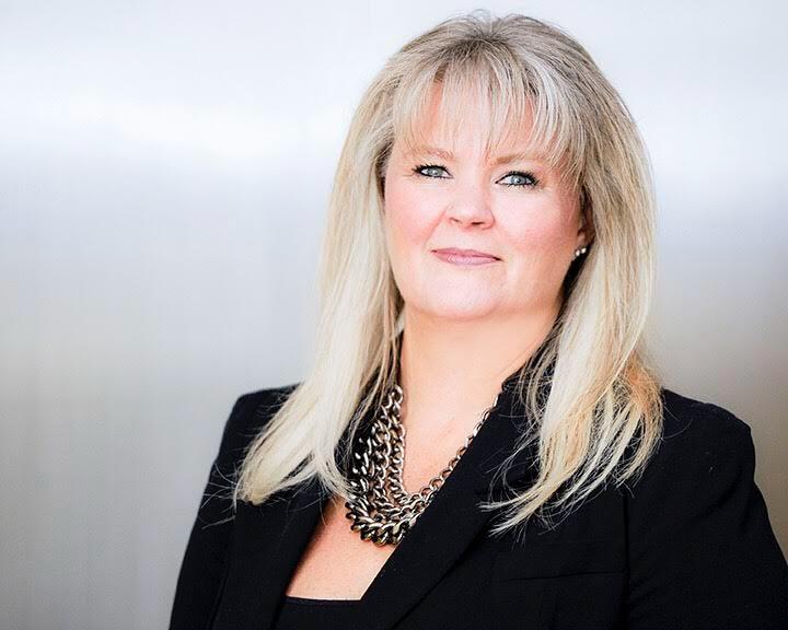 Kimberley Van Vliet Founder & CEO WaVv Kimberley founded WāVv over ten years ago to follow in her family s legacy of service to Canada through Aerospace, Defence & Security.