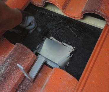Waterproofing Tile Roof Hook Sub-Flashing: Three-Course Method Installation