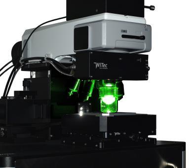 The microscope specifications are: < 300 nm resolution, 20/50/100x Objective, up to 4000 cm -1 Raman shift at 532 nm excitation. Raman Imaging in the Anti-Stokes range is also possible.