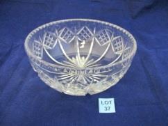 dishes (length 40cm) sold with an attractive glass