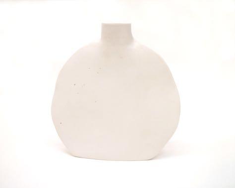 Jiki Vase Medium Southern Ice Porcelain, Clear Glaze 192 x 130