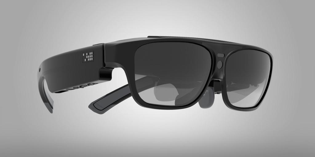 AUGMENTED REALITY The ODG R-7 smartglasses ( 2018 Osterhout Design Group) with a 2.