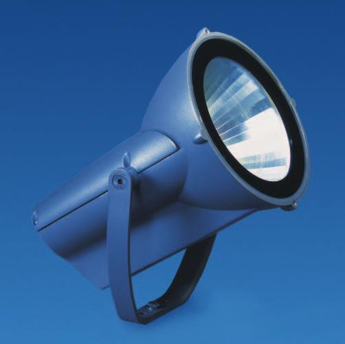 ADVANTAGES Compact floodlight Wide choice of reflectors, lamps and accessories Adjustable beam while switched on Tightness: IP 66 DESCRIPTION Floodlight (IP 66) for lamps up to 150 W, consisting of a