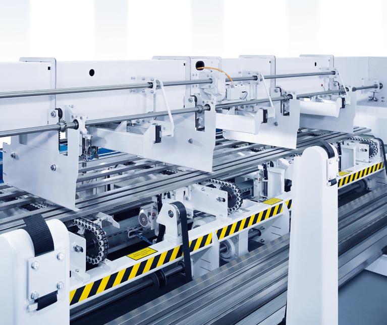 Automation: A strong team. LoadMaster Tube for the TruLaser Tube 5000. The LoadMaster Tube reduces run times and, therefore, costs. It prepares the raw material in a precisely timed manner.