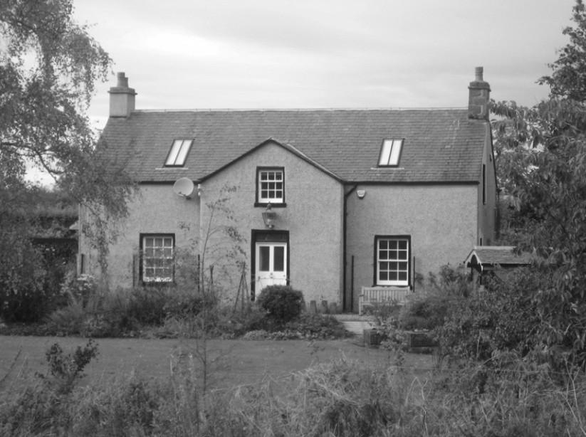 8,9 Balhary House 10 Around 1910, they moved to Meigle, living initially at Bank Cottage when he was a