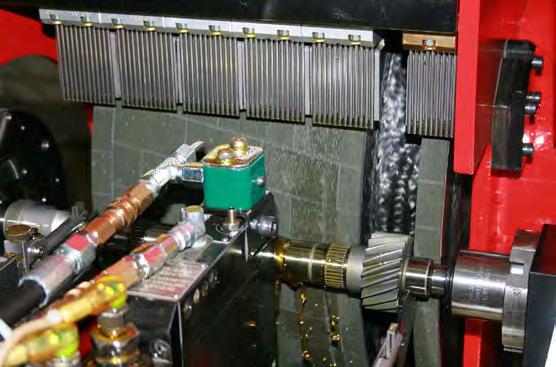 series. Shaft-type components are machined highly efficiently on this compact cross slide machine.