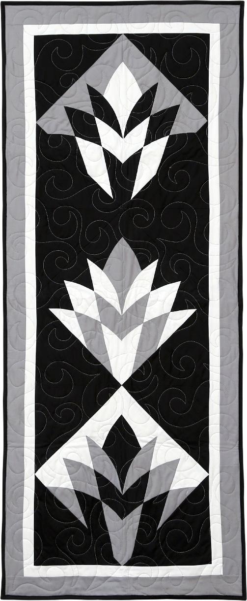 GO! Cleopatra s Fan Table Runner Finished Size: 23" x 57" Dies Needed: GO! Qube Mix & Match 12" Block (55778) GO!