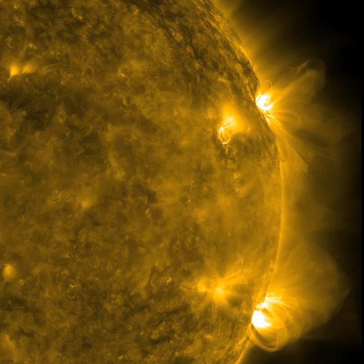Observations and Results 63 Figure 4.5: SDO has the ability to take high-definition images of the sun. This picture shows two active solar regions. Figure 4.6: NOAA s satellite, GOES 14, monitors the soft X-ray flux density of the sun.