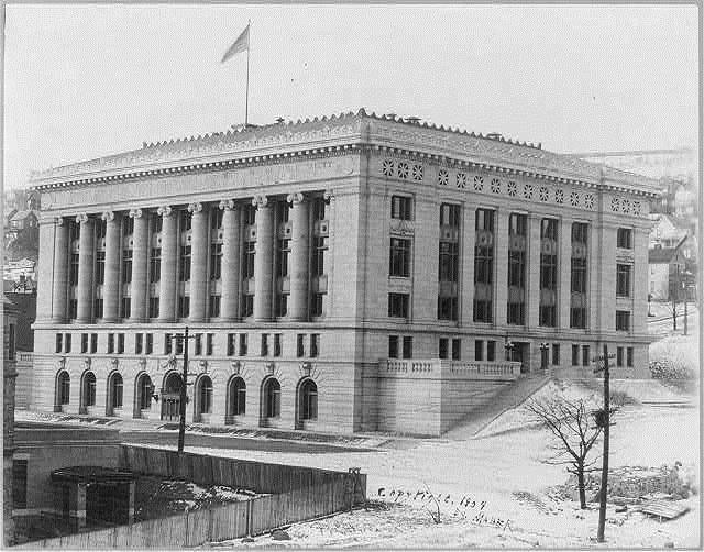 St. Louis County Courthouse (ca. 1909).