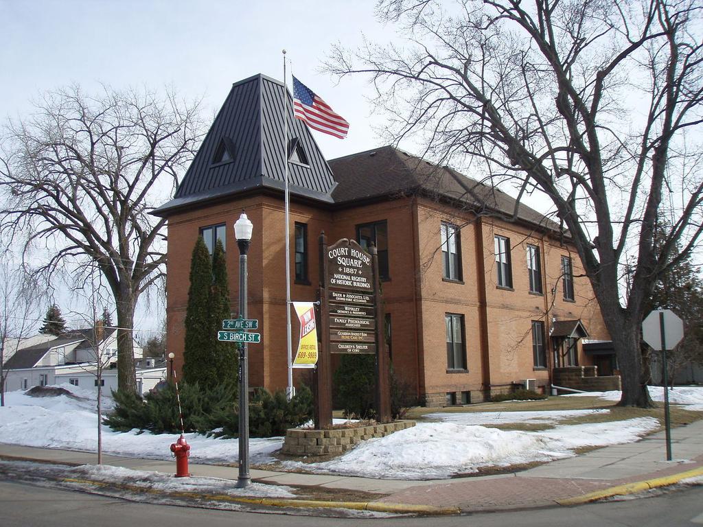 Isanti County Courthouse Cambridge, Minnesota.
