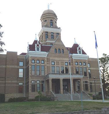 Le Sueur County Courthouse (top)