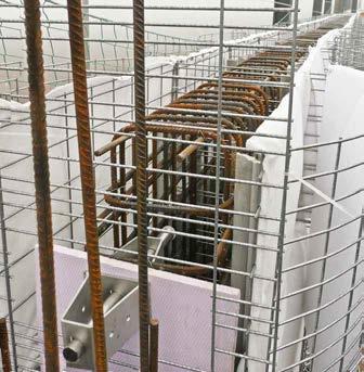 The reinforced concrete core does not only provide for sound insulation, but at the same time it absorbs static forces.