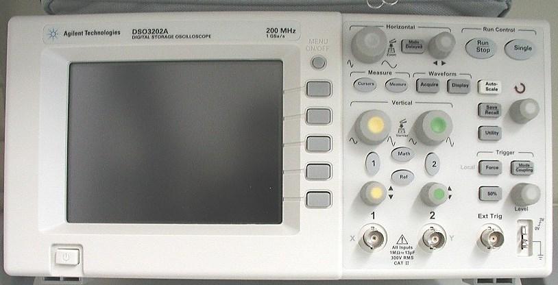 Oscilloscope (18) DSO3202A (Agilent) 200-MHz Bandwidth 2 analog channels 1 GSa/s sample